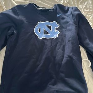 UNC crew hoodie